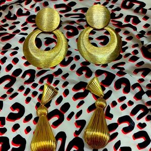 2 sets of earrings/one pierced , the other clip , gold plated!